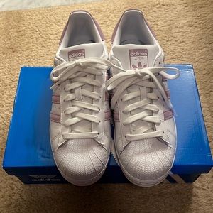 Adidas Superstar sneakers cloud white/soft vision (lavender)